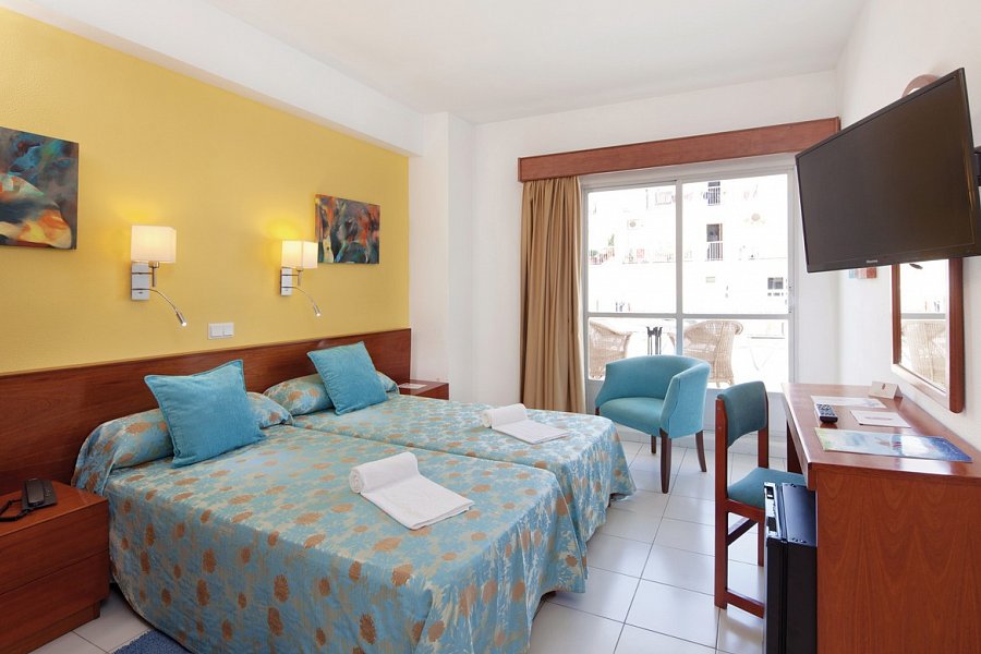 JS Miramar - Wohnbeispiel Doppelzimmer seitl. Meerblick (Zimmercodierungen DBN & DCN)