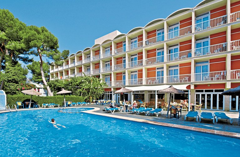 Isla de Cabrera Hotel