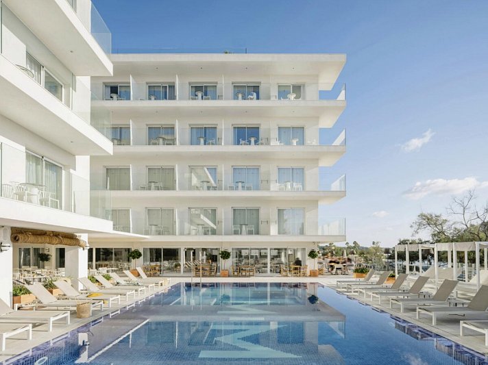 MiM Mallorca Melia Collection