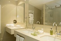 Rural L'Hermitage & Spa - Beispiel Bad (Zimmercodierung DB1)