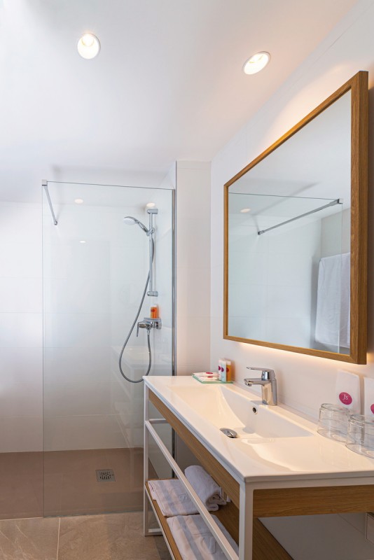 JS Portocolom Suites - Beispiel Bad (Zimmercodierungen WB1, WP1 & WP2)