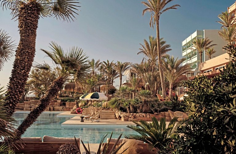 Bikini Island & Mountain Hotel Es Trenc