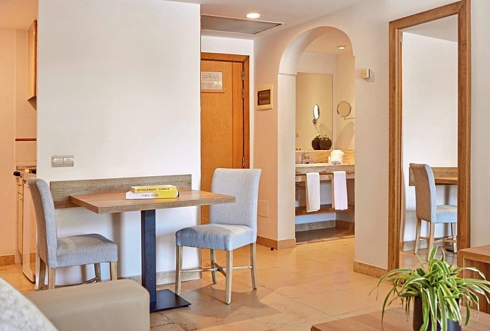 Zafiro Mallorca - Wohnbeispiel Suite 1 Schlafzimmer (Zimmercodierungen AB1, AB4, A1Q, A2Q, A1P, A2P, AB3, AB6, AT1 & AT2)