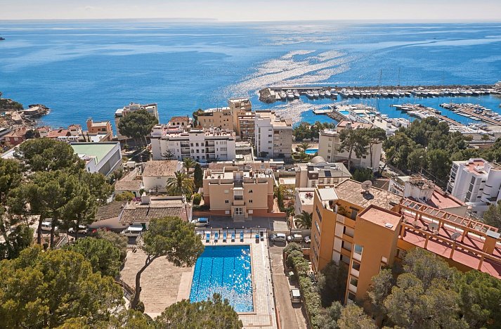 MLL Blue Bay