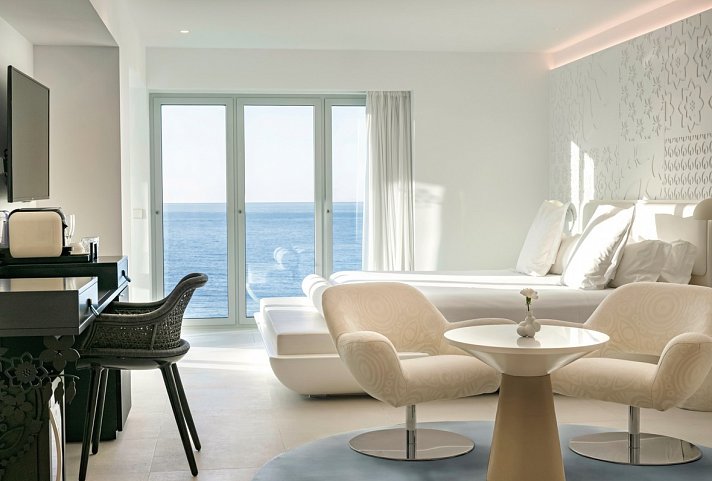 The Donna Portals - Junior Suite