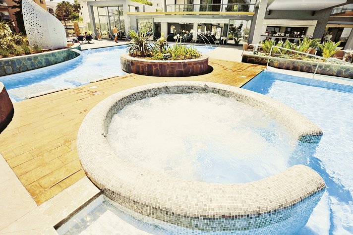 Marins Suites