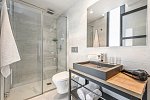 Kyrat Amàrac Suites
