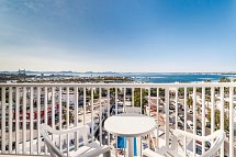 Globales Condes de Alcudia - Beispiel Balkon (Zimmercodierungen DP1, DB1 & DB2)