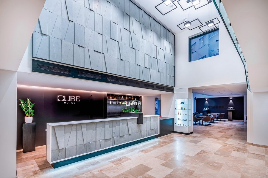 CUBE Hotel