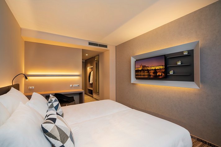 CUBE Hotel