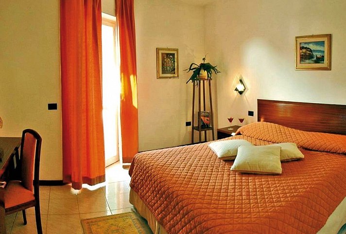 Park Hotel Marinetta - Wohnbeispiel Doppelzimmer Komfort (Zimmercodierung DF1)