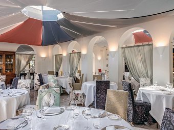 Augustus Hotel & Resort
