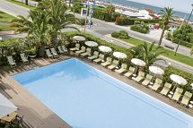 Grand Hotel