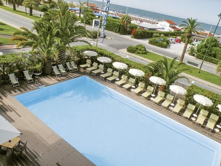 Grand Hotel