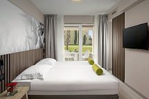 Hotel & Residence Garden Istra Plava Laguna - Wohnbeispiel Doppelzimmer Nebengebäude (Zimmercodierungen DBV & FB1)