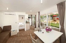 Valamar Camping Lanterna - Wohnbeispiel Mediterranean Garden Home für 4 plus 2 (Zimmercodierung CB3)
