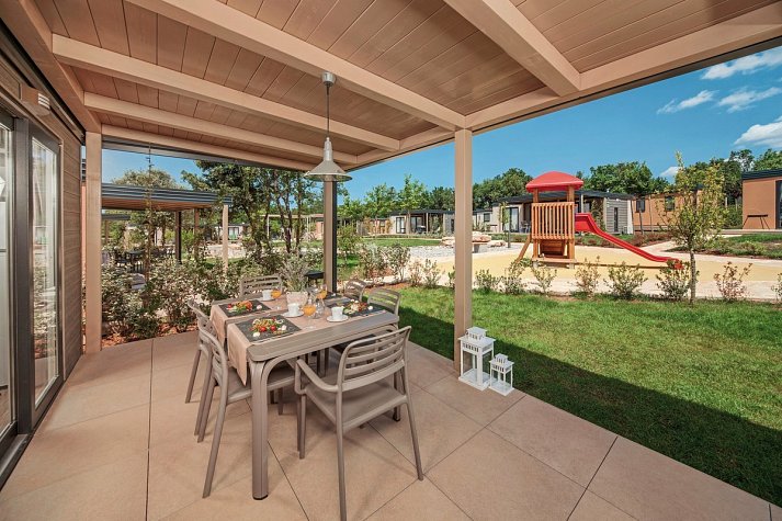 Valamar Camping Lanterna - Wohnbeispiel Mediterranean Garden Home für 4 plus 2 (Zimmercodierung CB3)