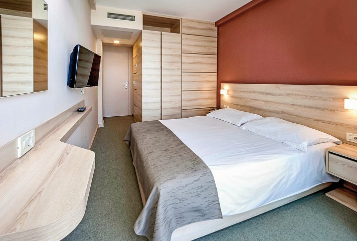 Materada Plava Laguna - Wohnbeispiel Doppelzimmer Standard (Zimmercodierung DB1)