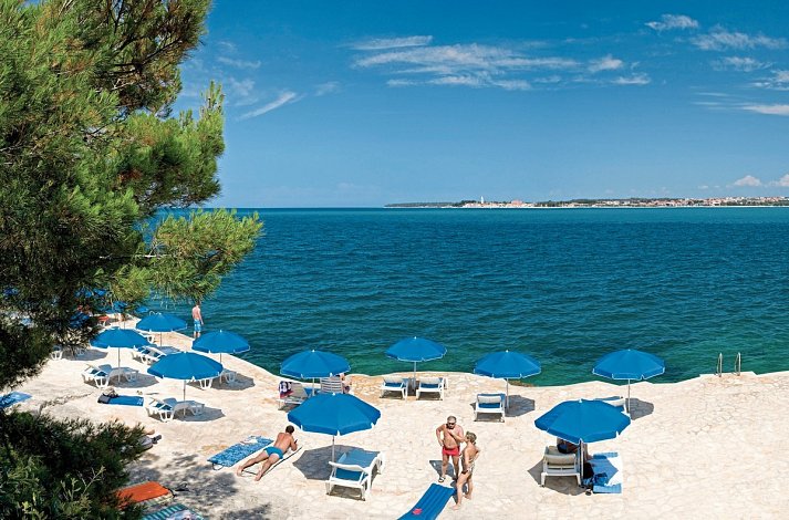 Lanterna Resort