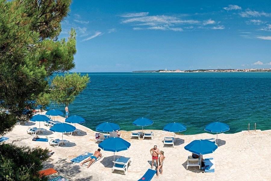 Lanterna Resort