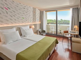 Island Hotel Istra - Wohnbeispiel Doppelzimmer Superior Meerseite (Zimmercodierungen DSC & FBC)