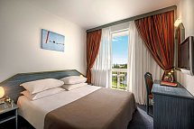Laguna Maradiso Hotel by Aminess - Wohnbeispiel Doppelzimmer Meerseite (Zimmercodierung DBC)