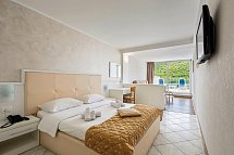 Narcis - Wohnbeispiel Doppelzimmer Meerseite 2-4 Personen (Zimmercodierungen DBC, D1C & DB2)