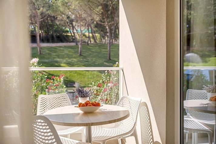Girandella Resort Valamar Collection Designed for Adults - Wohnbeispiel Juniorsuite für 2 plus 1 (Zimmercodierung JBG)