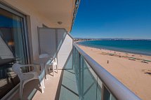 Golden Donaire Beach - Balkonbeispiel Doppelzimmer Meerblick (Zimmercodierung DBM)