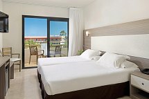 H10 Cambrils Playa - Wohnbeispiel Doppelzimmer Poolblick (Zimmercodierung D1P)