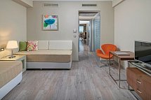 Atrium Platinum - Wohnbeispiel Familien Executive Suite mit Meerblick und Privatpool (Zimmercodierung WTM)