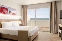 Akti Imperial Deluxe Resort & Spa Dolce by Wyndham - Wohnbeispiel Suite Bergblick (Zimmercodierung WBB)