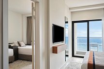 Esperides Beach Resort - Family Concept - Wohnbeispiel Familienzimmer Premium Meerblick (Zimmercodierung FMM)