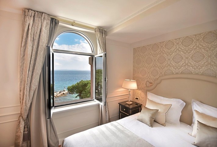 Amadria Park Hotel Milenij - Wohnbeispiel Doppelzimmer Deluxe Meerblick (Zimmercodierung DDM)