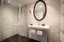 Hotel Imperial - Beispiel Bad Doppelzimmer Loft (Zimmercodierung DF1)