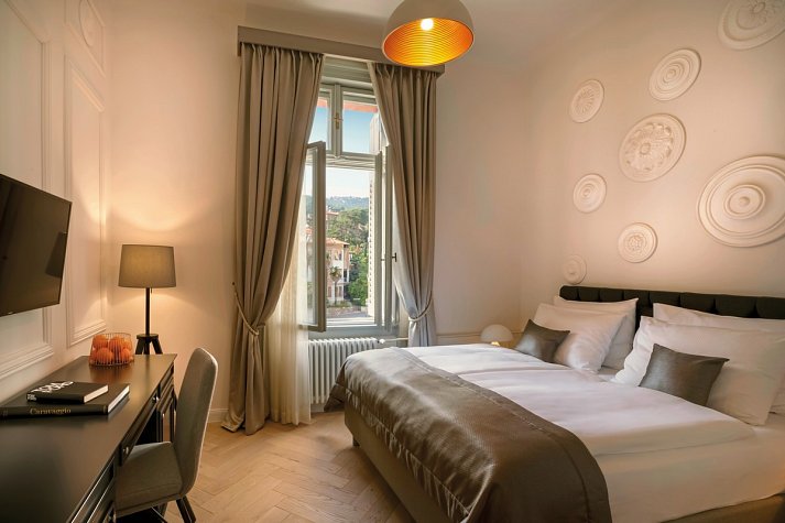 Hotel Imperial - Wohnbeispiel Doppelzimmer Superior Strassenblick (Zimmercodierung DS1)