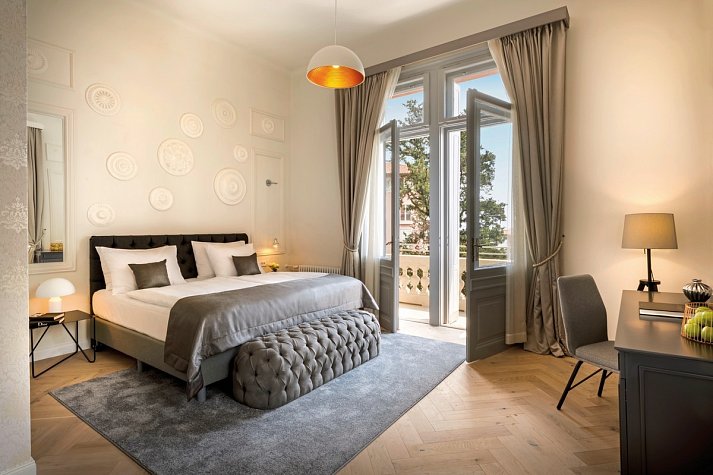 Hotel Imperial - Wohnbeispiel Doppelzimmer Superior Strassenblick 2+1 (Zimmercodierung TS1)