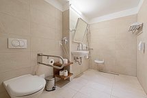 Katarina - Beispiel Bad Doppelzimmer Superior Meerblick (Zimmercodierung DSM)