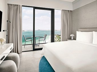Mövenpick Resort Al Marjan Island - Wohnbeispiel Deluxe Family Beach & Sea View Room (Zimmercodierung F1P)