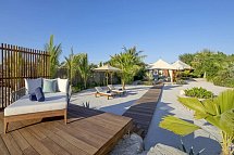 The Ritz-Carlton Ras Al Khaimah, Al Hamra Beach - Wohnbeispiel Al Shamal Ocean View Pool Villa (Zimmercodierung VB3)