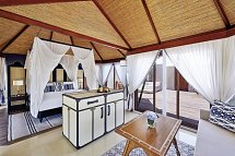 The Ritz-Carlton Ras Al Khaimah, Al Hamra Beach - Wohnbeispiel Al Bahar Tented Beach Pool Villa (Zimmercodierung VB1)