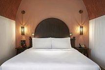 The Cove Rotana Resort - Wohnbeispiel Guest Room King or Twin (Zimmercodierungen DB1, DBG, DBP, DBI, DBM, UP1, UP2 & UP3)