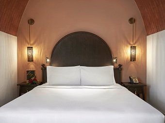The Cove Rotana Resort - Wohnbeispiel Guest Room King or Twin (Zimmercodierungen DB1, DBG, DBP, DBI, DBM, UP1, UP2 & UP3)