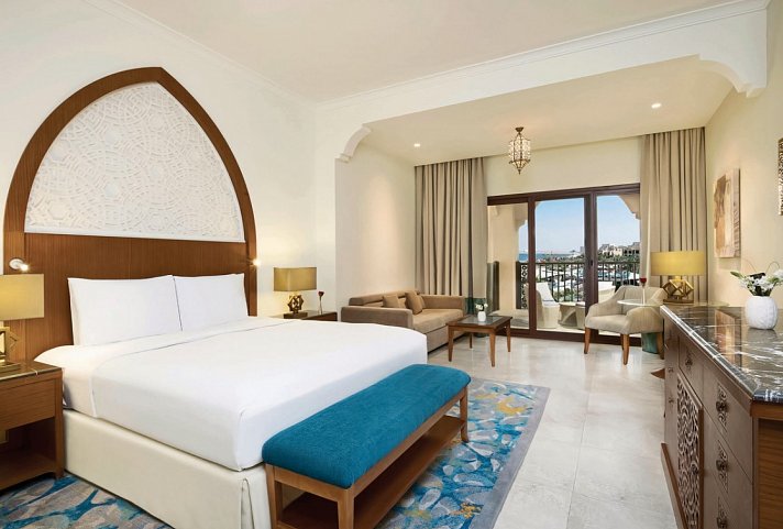DoubleTree by Hilton Resort & Spa Marjan Island - Wohnbeispiel Family Deluxe Room (Zimmercodierung FD1)