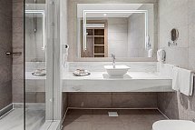 Pickalbatros Vita Resort - Beispiel Bad Doppelzimmer Superior Poolblick (Zimmercodierungen DSP & DCP)