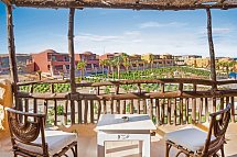 Pickalbatros Portofino Villaggio Resort - Beispiel Terrasse Doppelzimmer Superior Gartenblick (Zimmercodierung DSG)