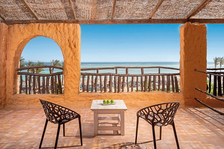 Pickalbatros Portofino Villaggio Resort - Beispiel Balkon Doppelzimmer Superior Meerblick (Zimmercodierung DSM)