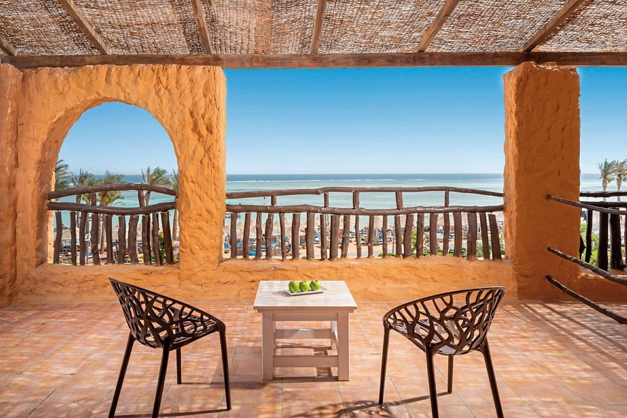 Pickalbatros Portofino Villaggio Resort - Beispiel Balkon Doppelzimmer Superior Meerblick (Zimmercodierung DSM)