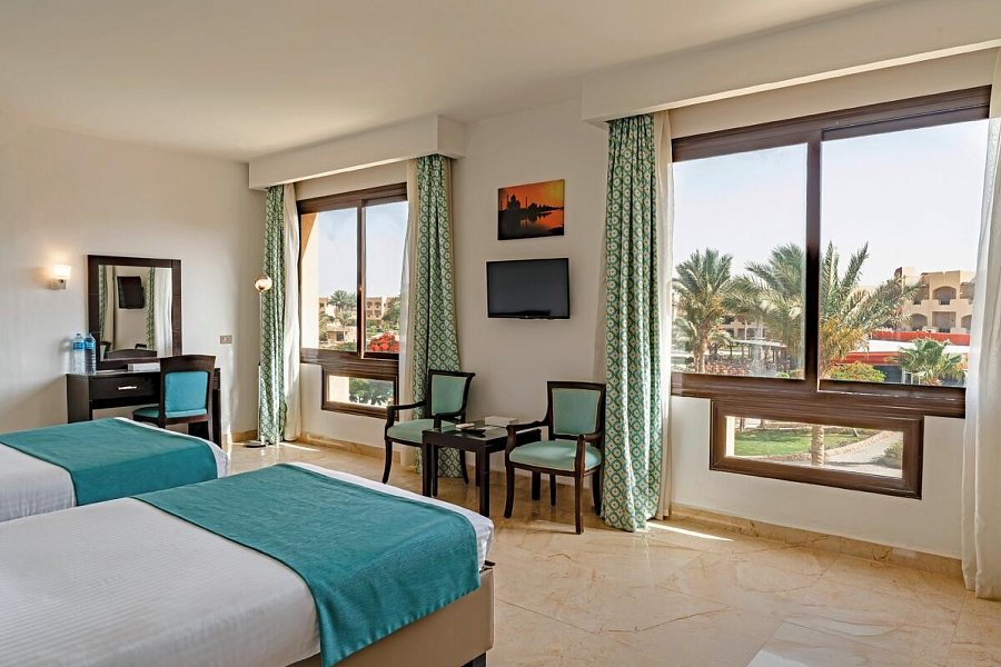 Blend Elphistone Resort