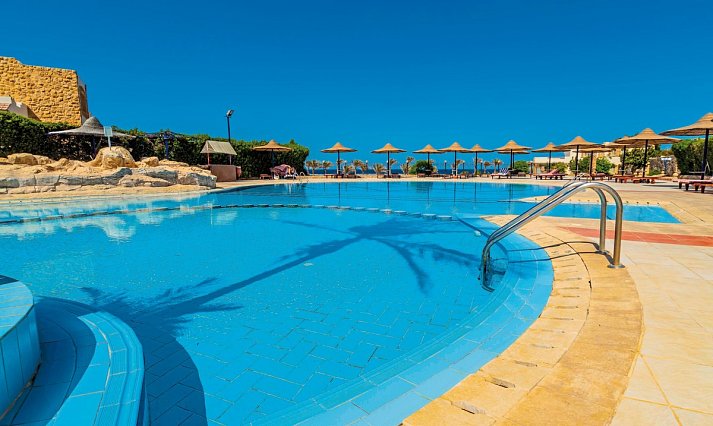 Blend Elphistone Resort